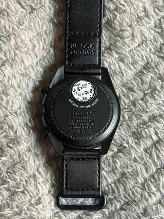 Reloj Swatch Snoopy Negro