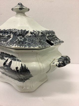 Antigua sopera Cartuja primera época