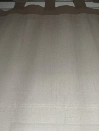 Lámpara de mesa beige y negra