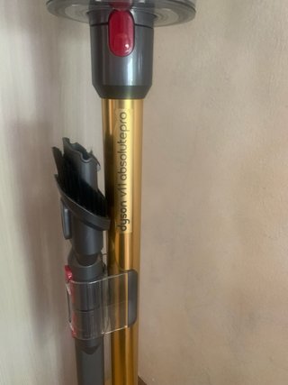 Dyson V11 con spazzola fluffy e LED