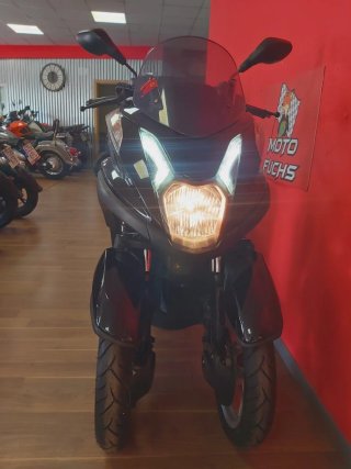 Yamaha Tricity 125 Negra