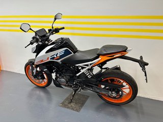 KTM DUKE 125 AÑO 2023 !!