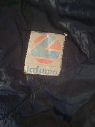 Saco de dormir azul y rojo