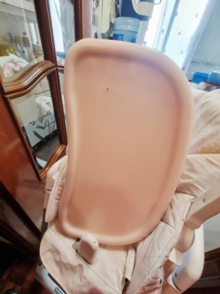 Trona marca Bueno como nueva. En tienda vale 149€