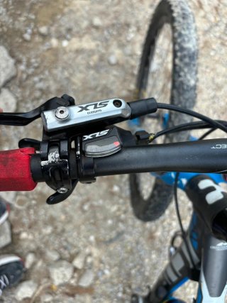 Bicicleta de Montaña Cube. Talla M/L