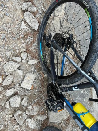Bicicleta de Montaña Cube. Talla M/L