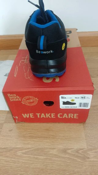 Zapato de seguridad Bee Work  modelo Indra s3