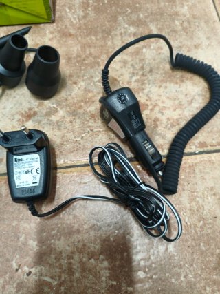 Inflador eléctrico Quechua 12V/220V