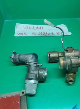 REPUESTOS DE CALDERA VAILLANT 242/2-3 R2