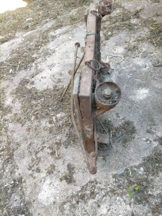 Carro de madera con ruedas