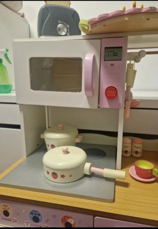 Cocinita de madera. 90cmaltox70cm anchox32cm fondo