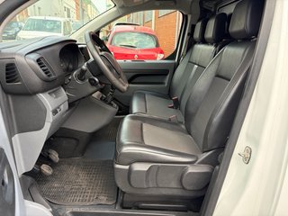 Peugeot Expert 2021