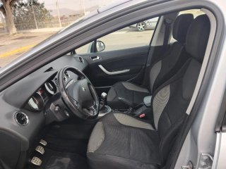 Peugeot 3008 2011