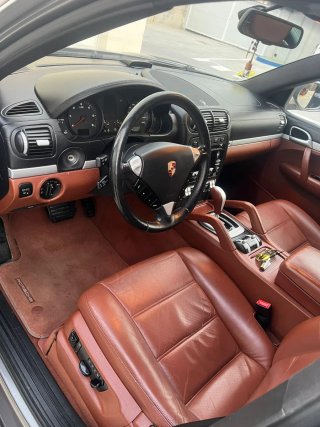 porche cayenne  2009