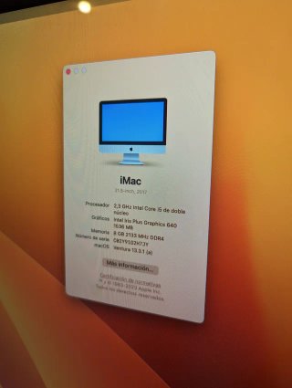 Apple iMac 21.5 Argento