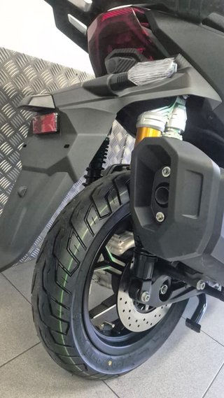 Rieju X-over 357 Scooter Negro