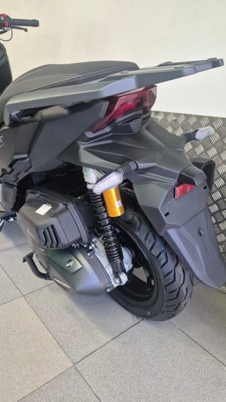 Rieju X-over 357 Scooter Negro