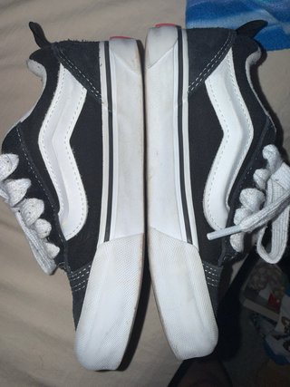 Zapatillas Vans Negras y Blancas Talla 32