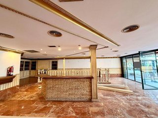 Local comercial en venta en Playa de Poniente en Benidorm