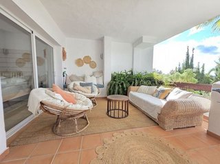 Piso en alquiler en Los Naranjos - Las Brisas en Marbella