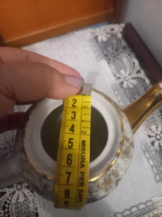 Teiera in porcellana decorata fiori oro anni 60
