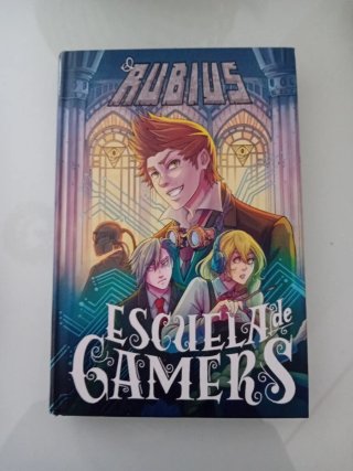 Arta Máximo Squad y El Rubius Escuela Gamers