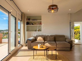 Chalet en venta en Montmar en Castelldefels