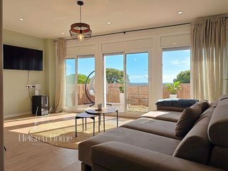 Chalet en venta en Montmar en Castelldefels