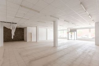 Local comercial en venta en Chantrea en Pamplona