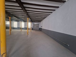 Local comercial en alquiler en Almeda - El Corte Inglés en Cornellà de Llobregat