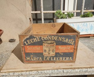 Caja Madera La Lechera