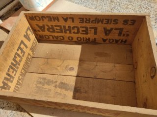Caja Madera La Lechera