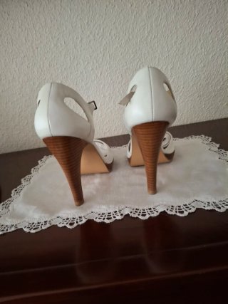 Sandalias Fosco Tacón Alto Blancas