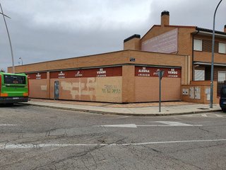 Local comercial en alquiler en Cuevas - Ilustración en Ciempozuelos