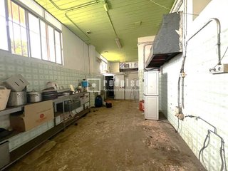 Local comercial en venta en La Carihuela en Torremolinos