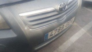 Faro toyota avensis ranchera familiar t25 20907860