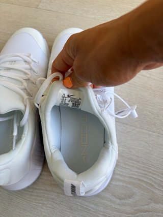 Zapatillas Nike Training Blancas y Moradas