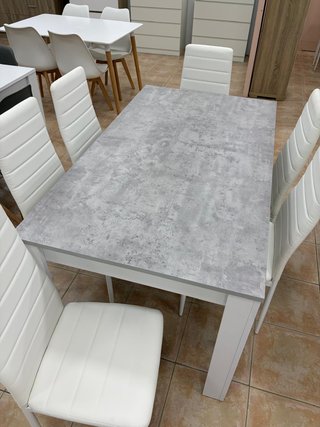 Mesa de comedor con 6 sillas ¡NUEVAS!