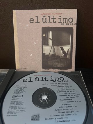 CD El Último de la Fila - Astronomía Razonable