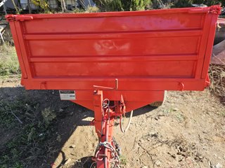 Remolque agrícola  1.500 kg
