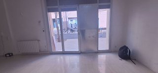 Local comercial en venta en El Turó de la Peira en Barcelona
