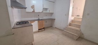 Local comercial en venta en El Turó de la Peira en Barcelona