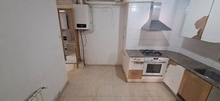 Local comercial en venta en El Turó de la Peira en Barcelona