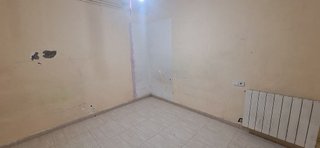 Local comercial en venta en El Turó de la Peira en Barcelona