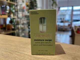Clinique Moisture Surge Serum Iluminador