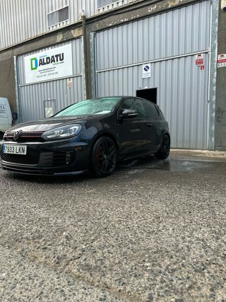 Volkswagen Golf GTI 2.0