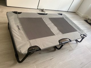 Cama elevada para perros Zoofari