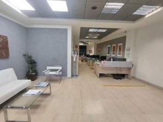 Local comercial en venta en Plaza España - Villa Pilar - Reyes Católicos - Vadillos en Burgos