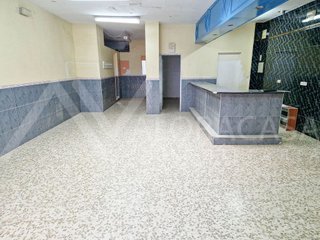Local comercial en alquiler en Parque Ayala - Jardín de la Abadía - Huelín en Málaga