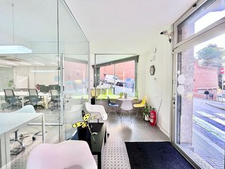 Oficina en venta en La Salut en Barcelona